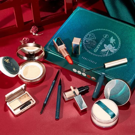 🔥Last day 49% off🔥 🌸8 sets of Lotus cosmetics🌸