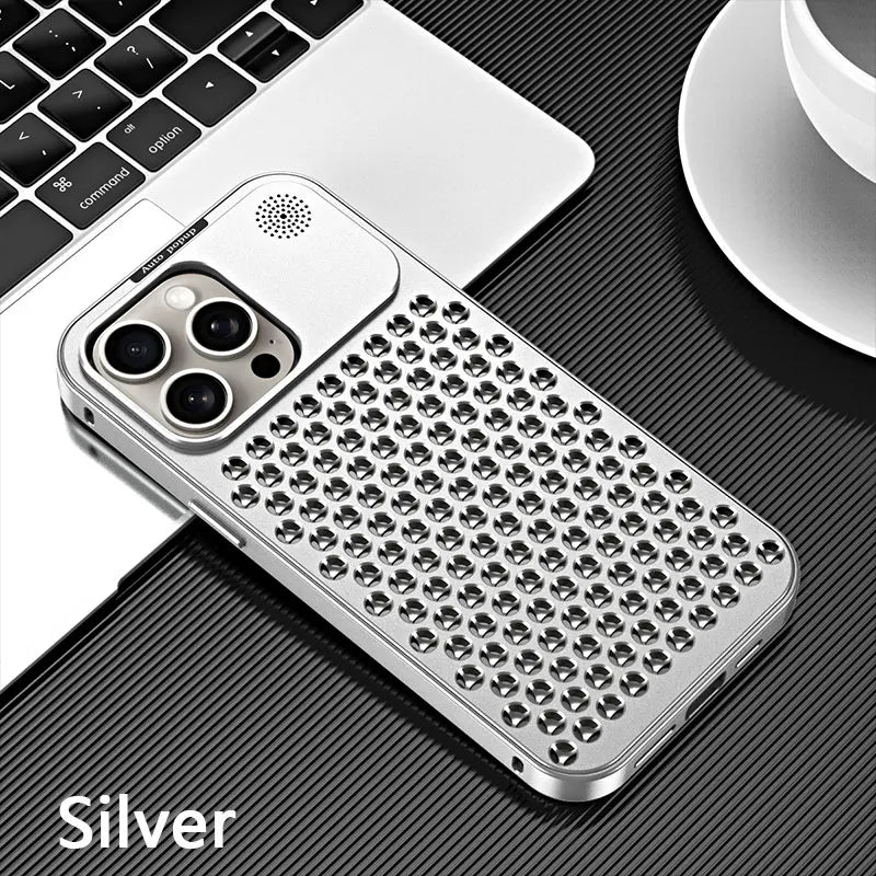 Metal snap-on heat dissipation phone case