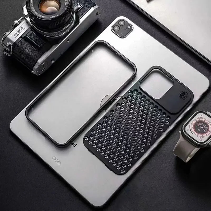 Metal snap-on heat dissipation phone case