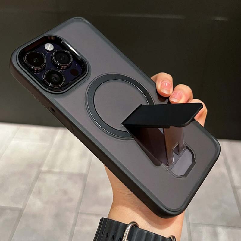 🔥Magnetic KickStand Shockproof Phone Case