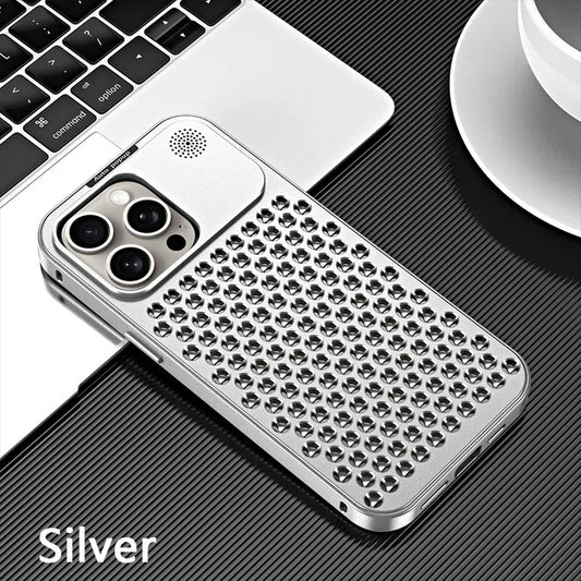 Metal snap-on heat dissipation phone case
